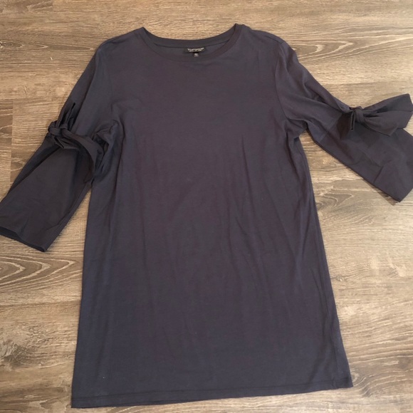 Topshop Tops - Cute TOPSHOP tunic with tie sleeves